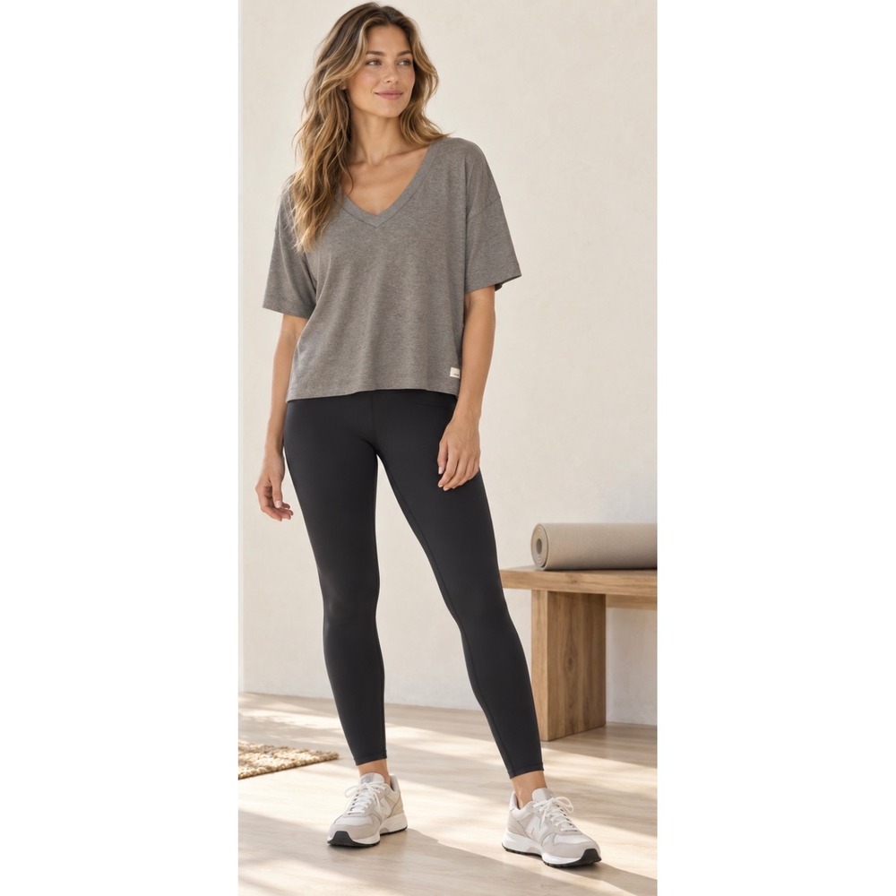 Vuori Sutton V-Neck Women's Gray Relaxed Boxy Cropped T-Shirt athleisure active
